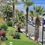 Elihotel Сант-Алессио-Сикуло