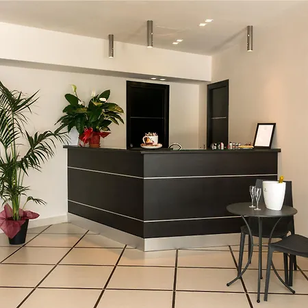 Отель Elihotel