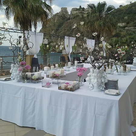 Elihotel SantʼAlessio Siculo